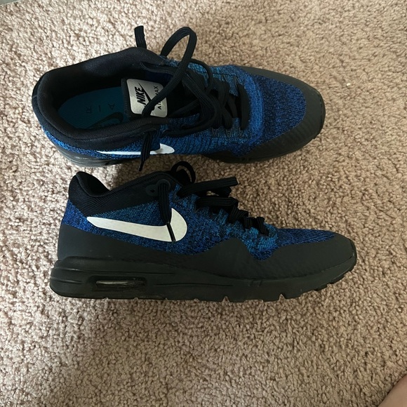 Nike Air Max - Picture 1 of 3